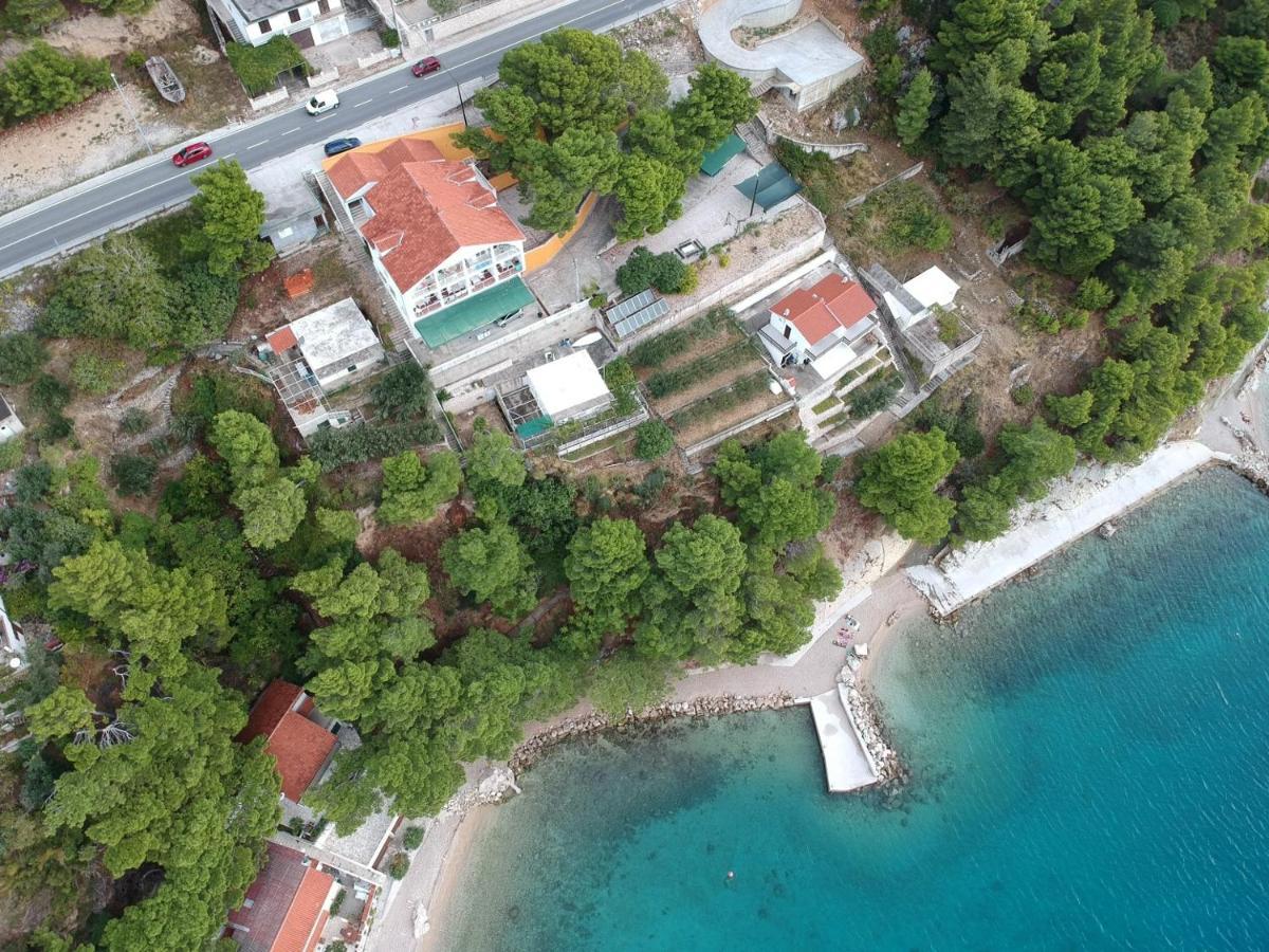 Deluxe Seaview Villa Kennedy III Mimice Bagian luar foto