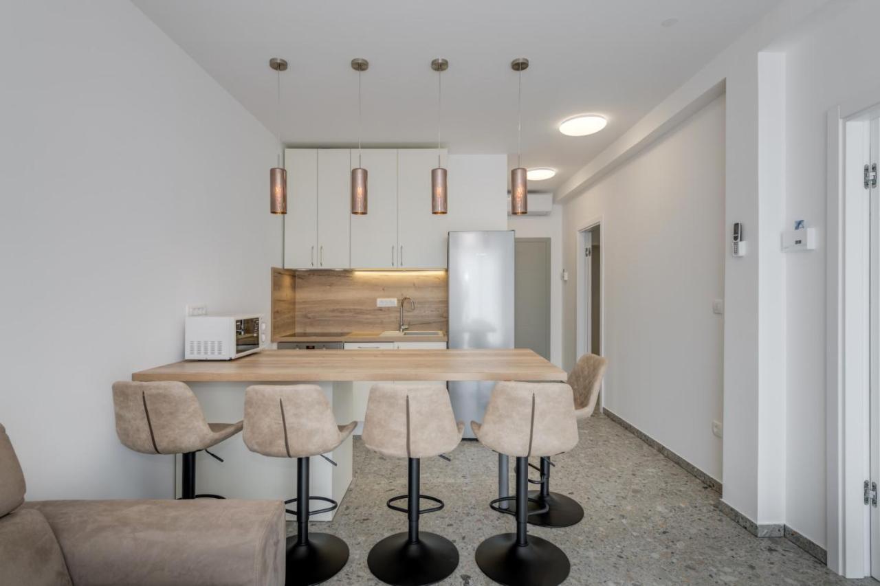 Deluxe Seaview Villa Kennedy III Mimice Bagian luar foto