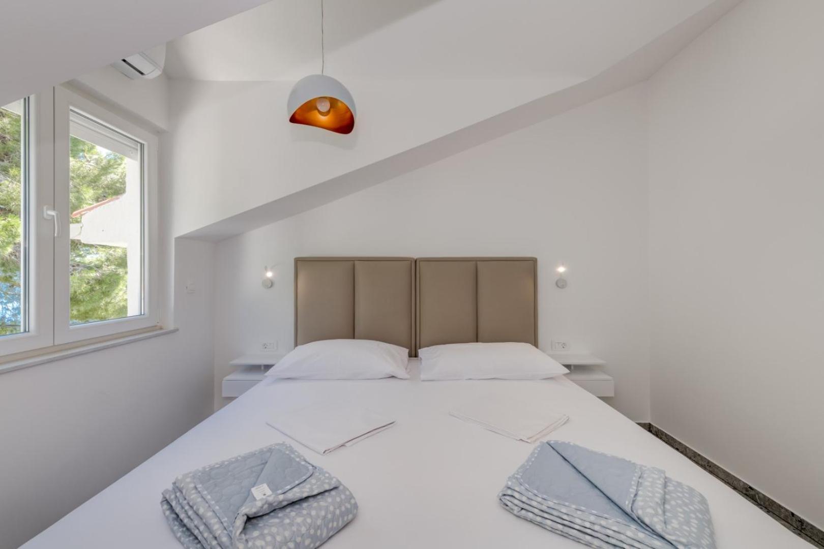 Deluxe Seaview Villa Kennedy III Mimice Bagian luar foto