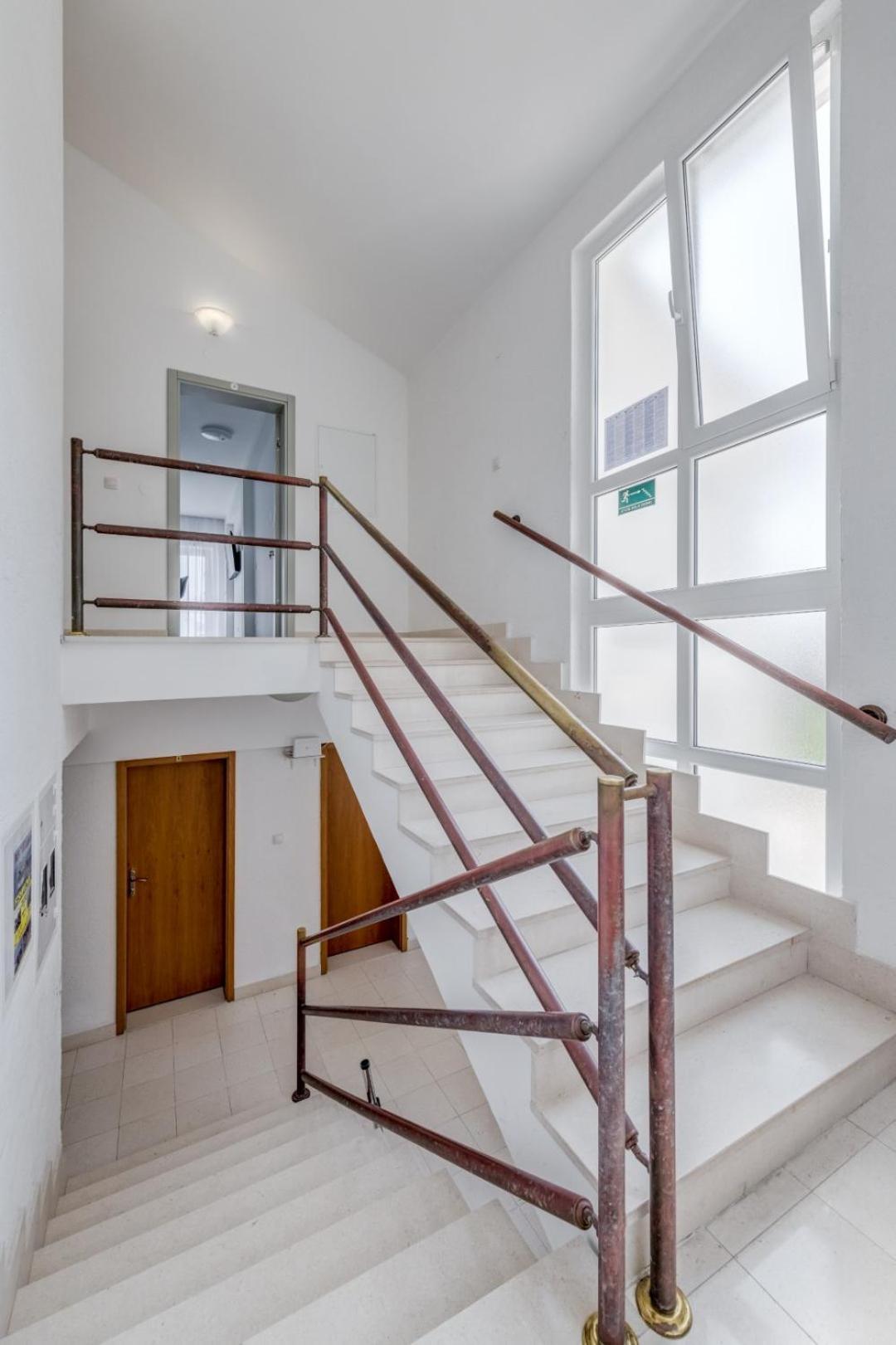 Deluxe Seaview Villa Kennedy III Mimice Bagian luar foto