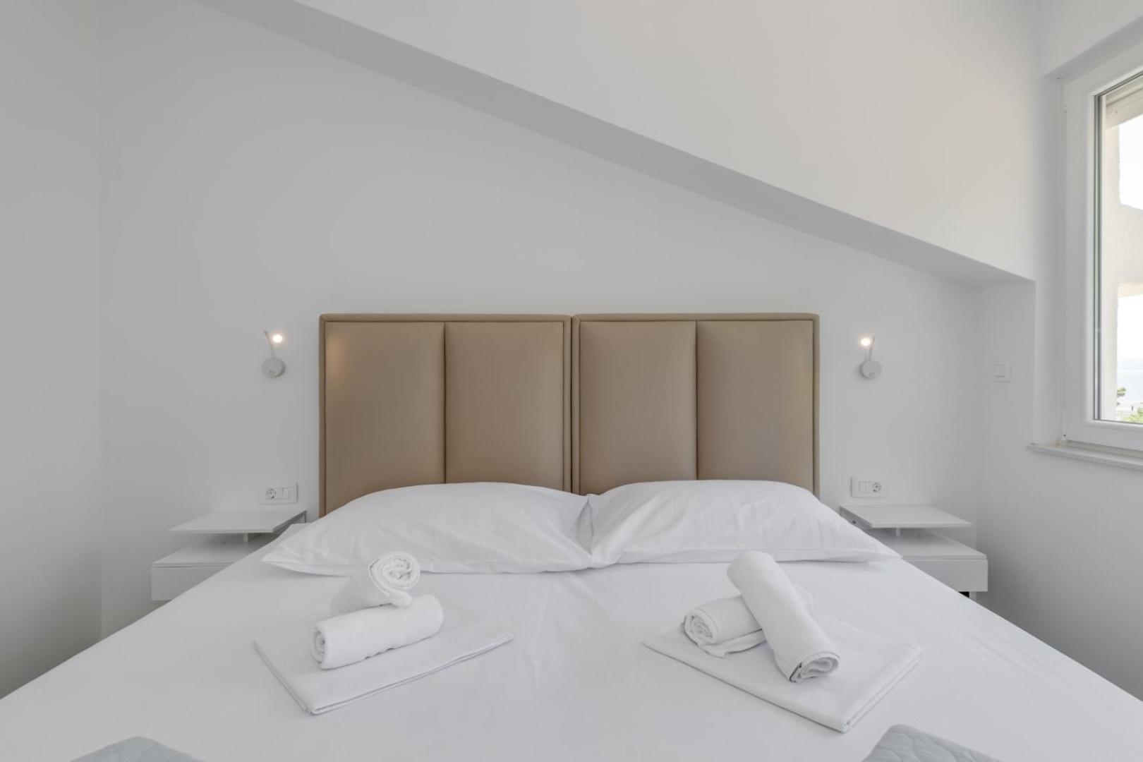 Deluxe Seaview Villa Kennedy III Mimice Bagian luar foto