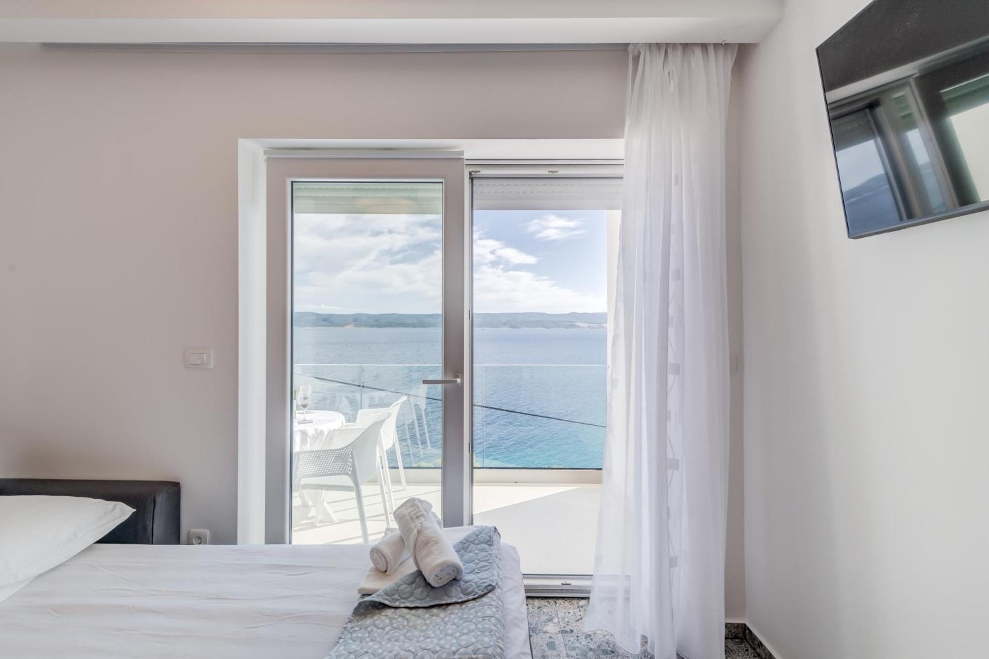 Deluxe Seaview Villa Kennedy III Mimice Bagian luar foto