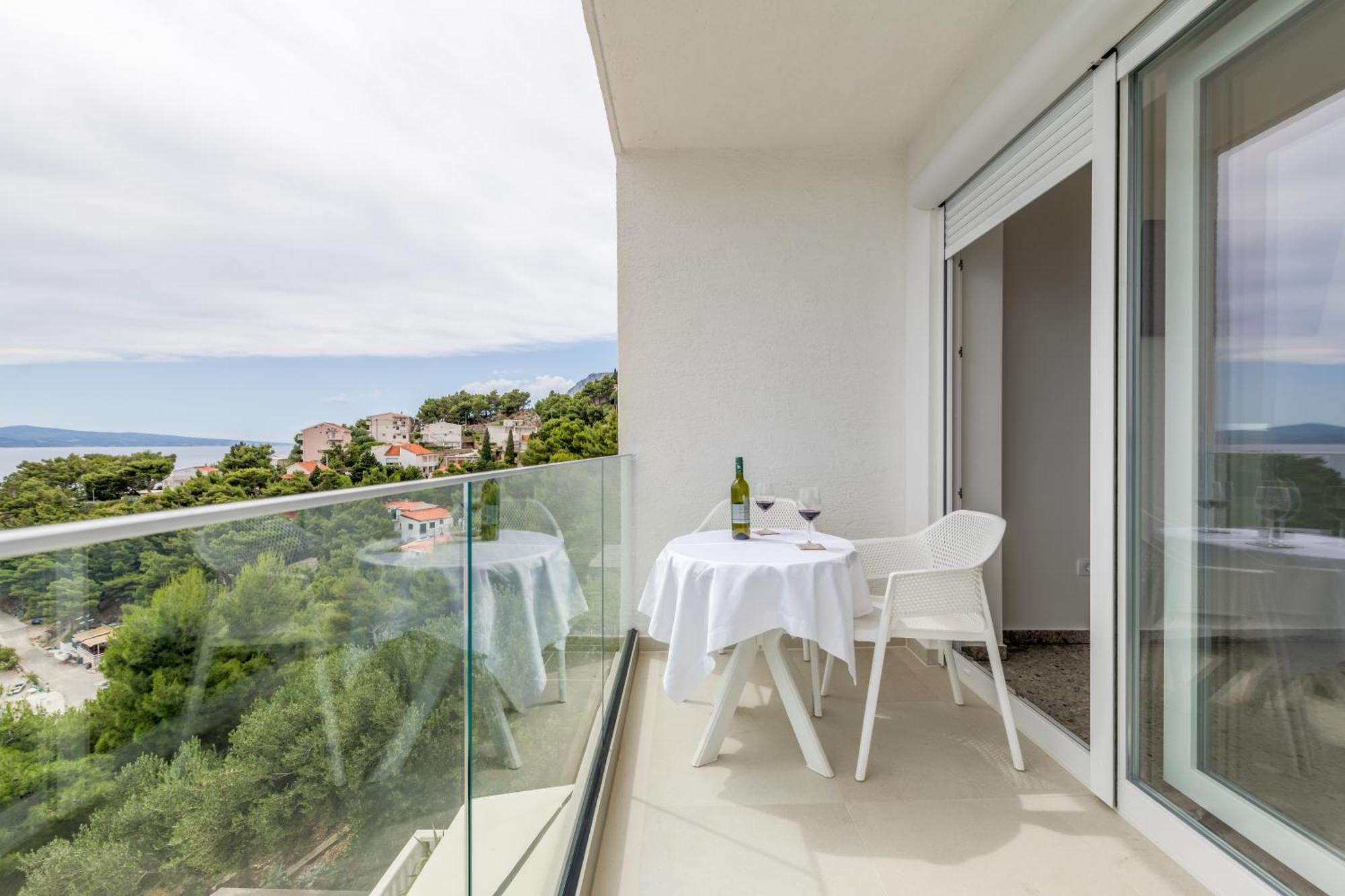 Deluxe Seaview Villa Kennedy III Mimice Bagian luar foto